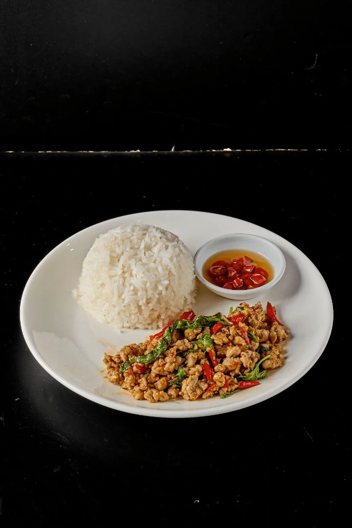 กะเพราหมูสับ